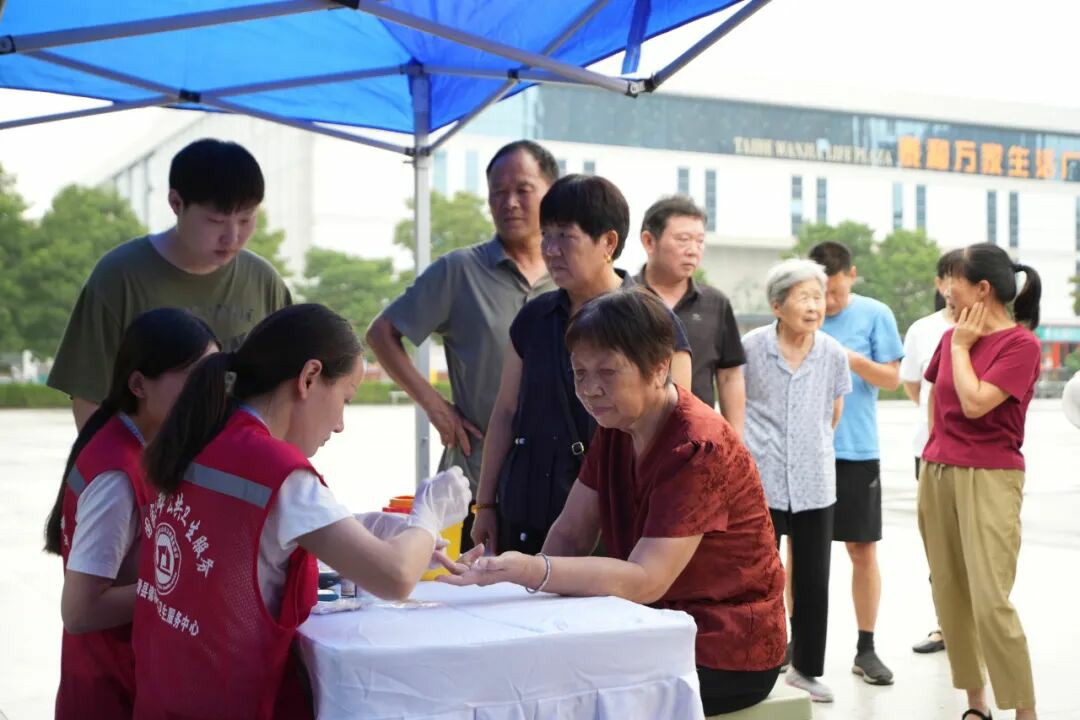 宇通多形态巡回医疗车，助力常态化巡回医疗机制建立
